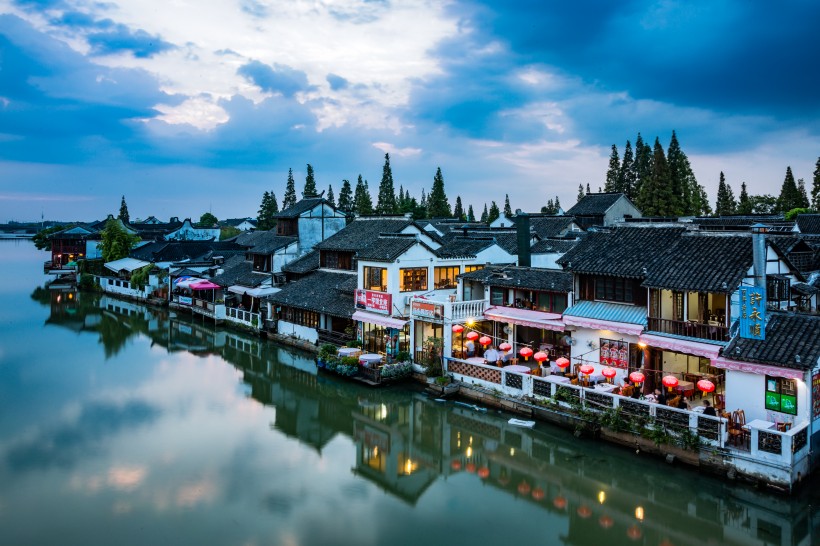 上海朱家角河道风景图片