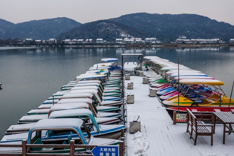 浙江海宁盐官古城雪景图片