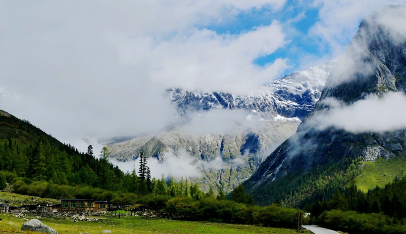 四川四姑娘山风景图片