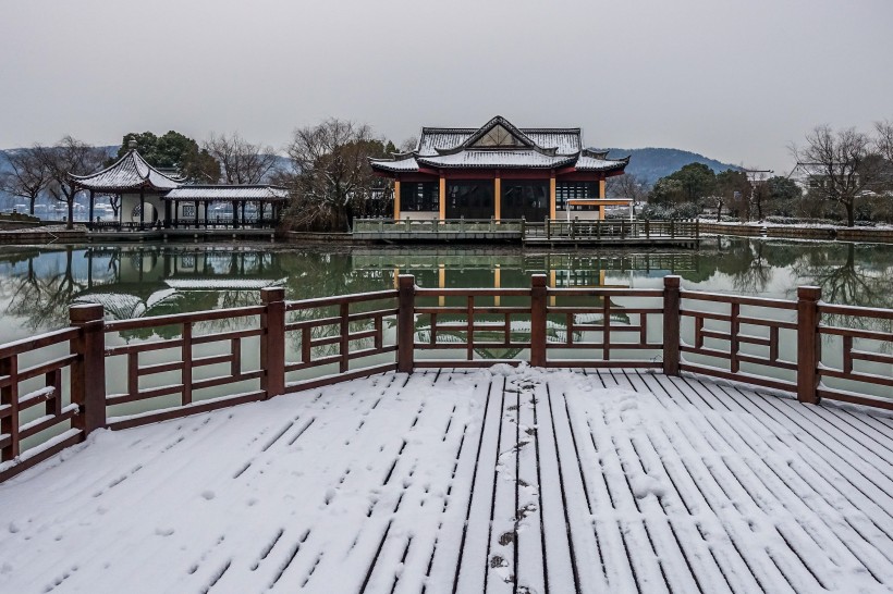 浙江海寧鹽官古城雪景圖片