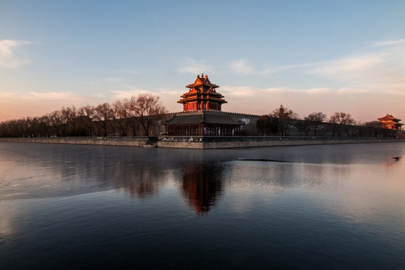 晨曦中的角楼风景图片