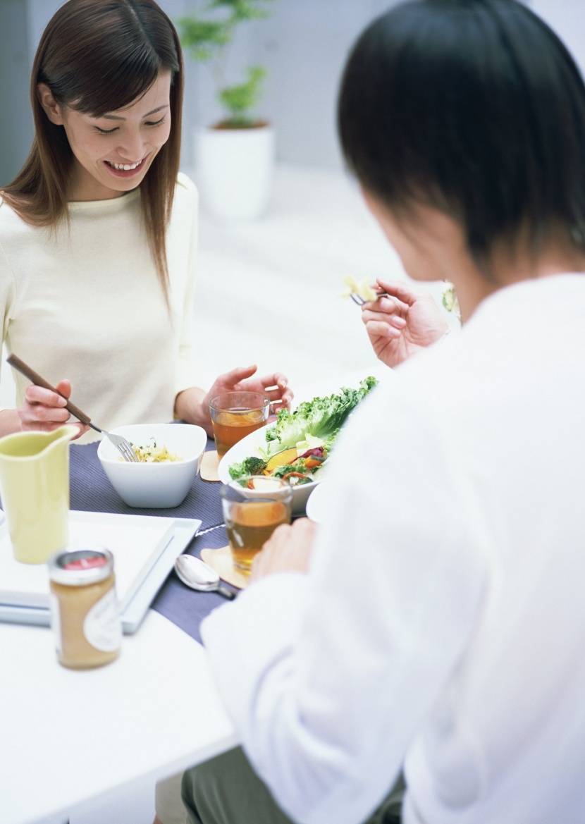 情侣同居生活图片