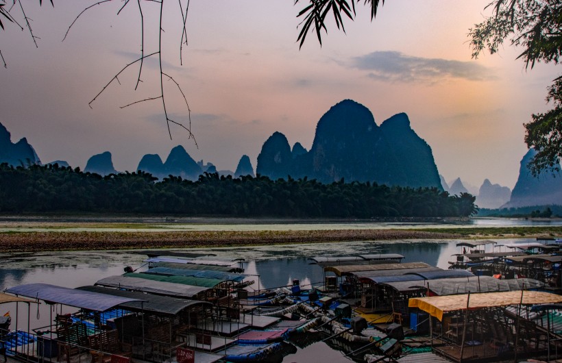 广西桂林兴坪山水风景图片