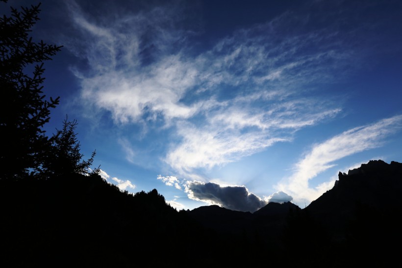 甘肃扎尕那山风景图片