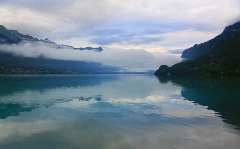 瑞士布里恩茨湖风景图片