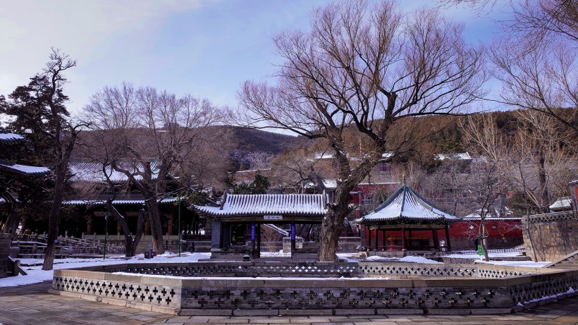 山西太原晋祠公园雪景图片