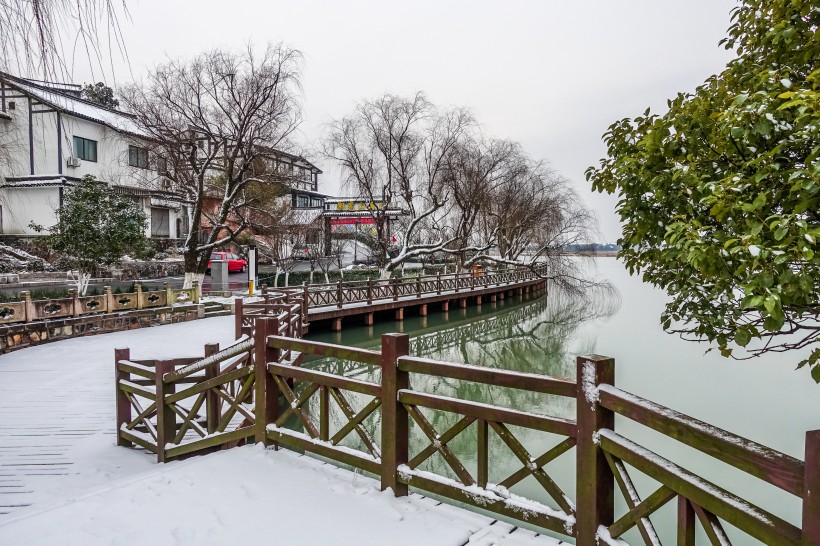 浙江海寧鹽官古城雪景圖片