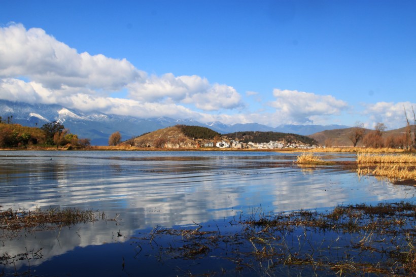 云南大理苍山洱海风景图片