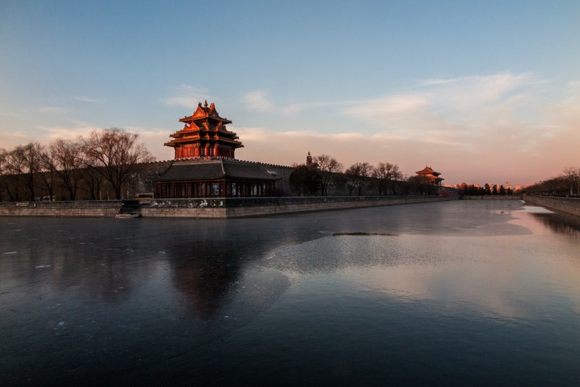 晨曦中的角楼风景图片