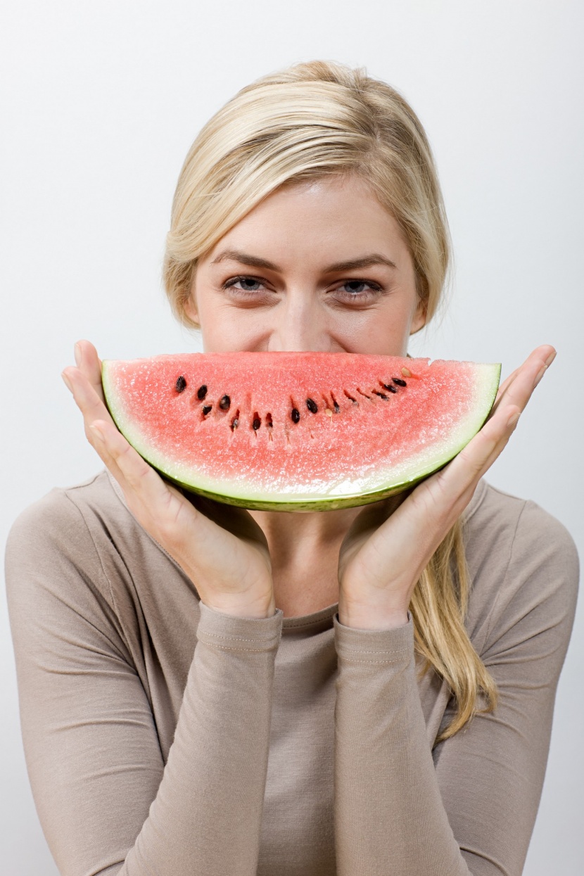 女性美食家图片