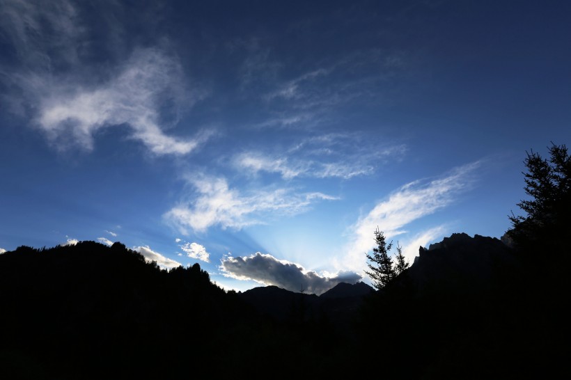 甘肃扎尕那山风景图片