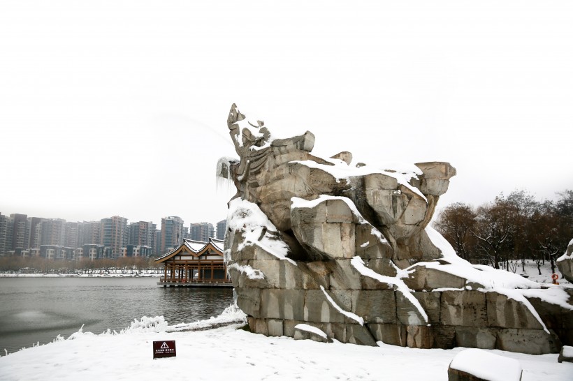 陕西西安雪景图片