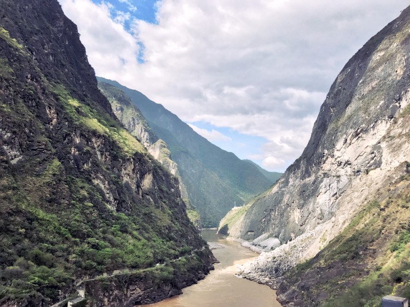 云南泸沽湖风景图片