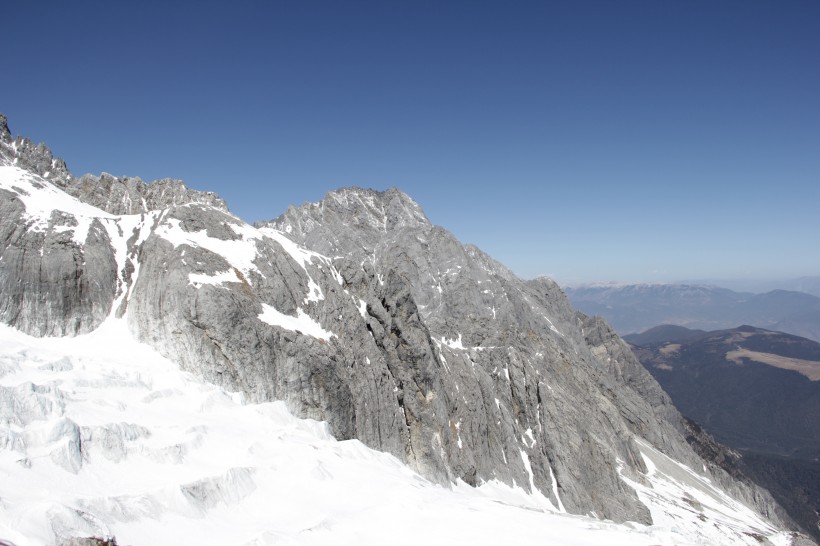 云南玉龙雪山风景图片