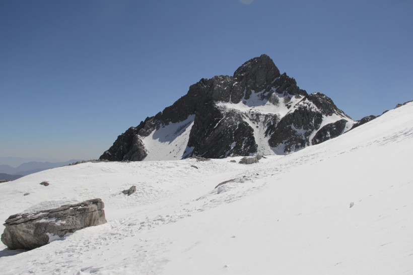 云南玉龙雪山风景图片