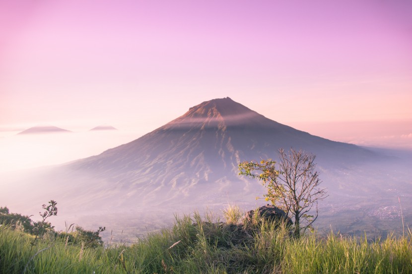 休眠的火山图片