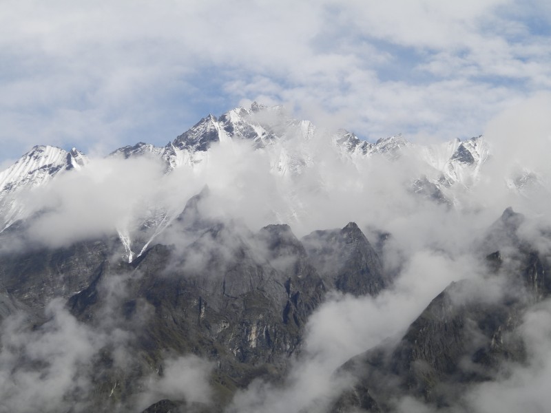 尼泊尔喜马拉雅山自然风景图片