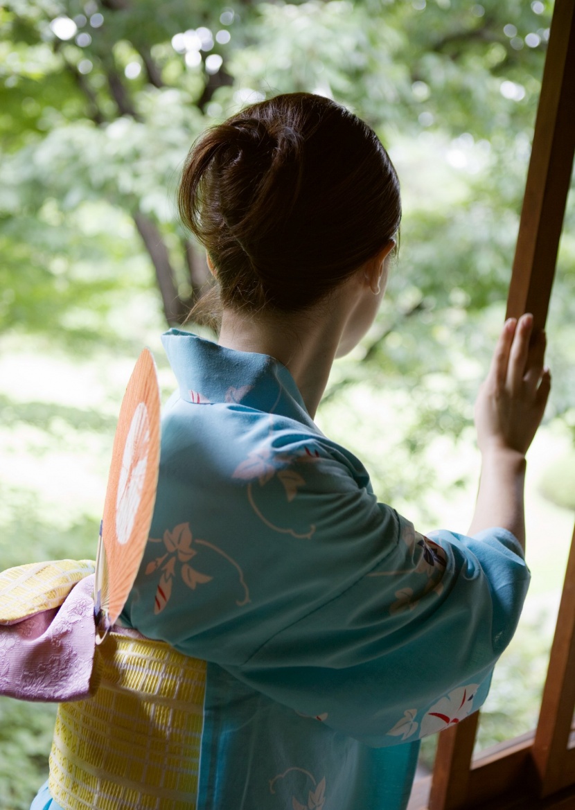 日本少女和服图片