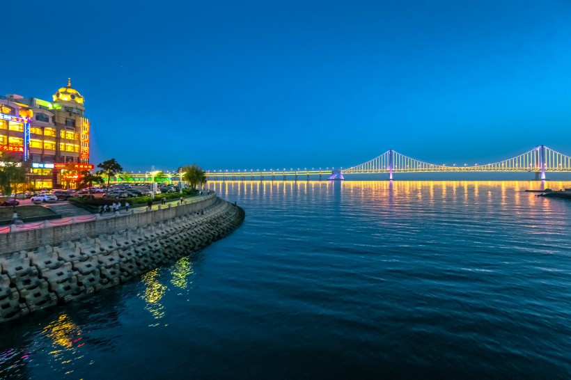 天津滨海夜景图片