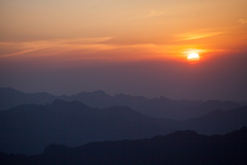 西安秦嶺光頭山日落風(fēng)景圖片