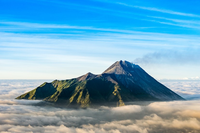 休眠的火山图片