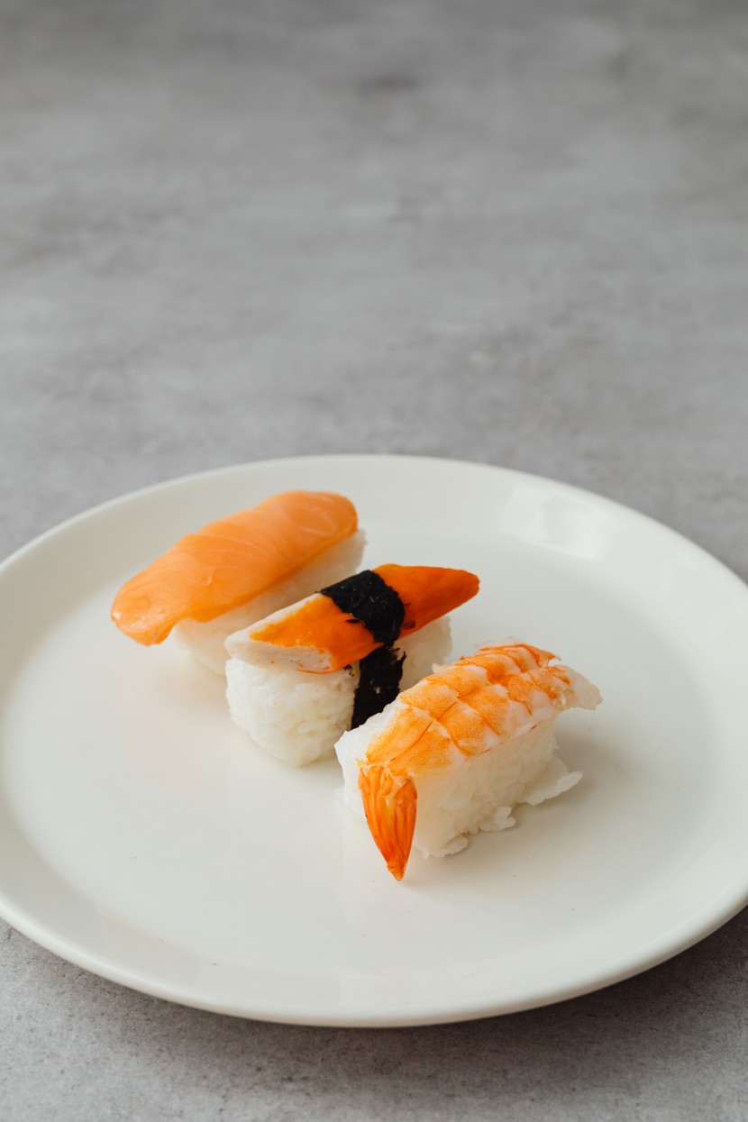 清新爽口的日式本寿司图片