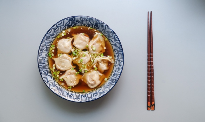 皮薄馅大的饺子图片