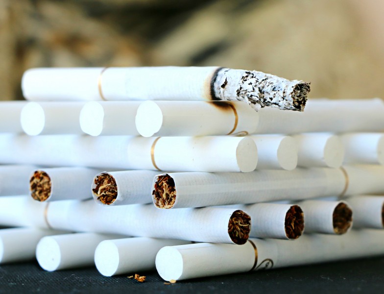 危害人体健康的香烟图片