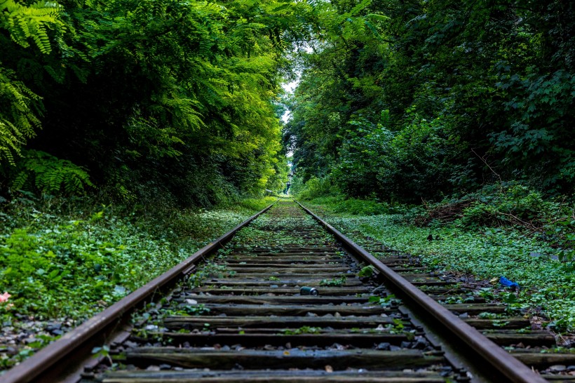 火车的铁路轨道图片