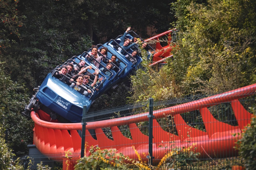 驚悚恐怖的過(guò)山車圖片