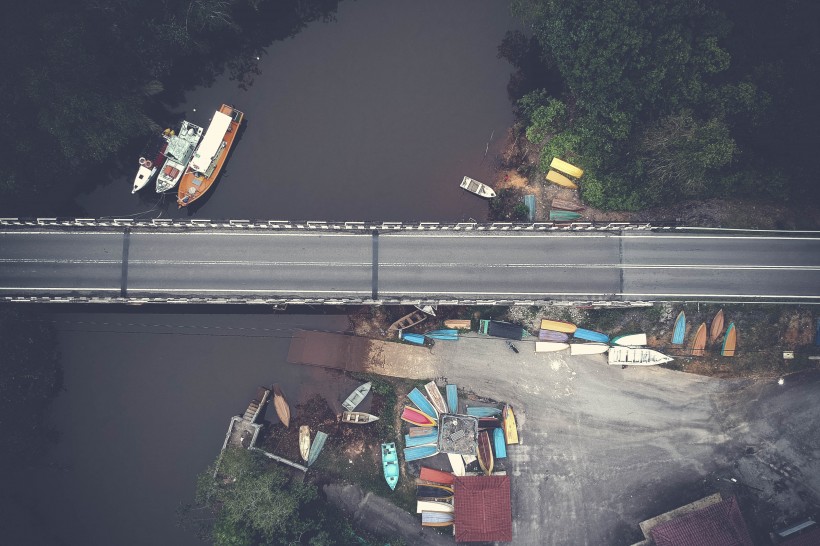 航拍公路图片