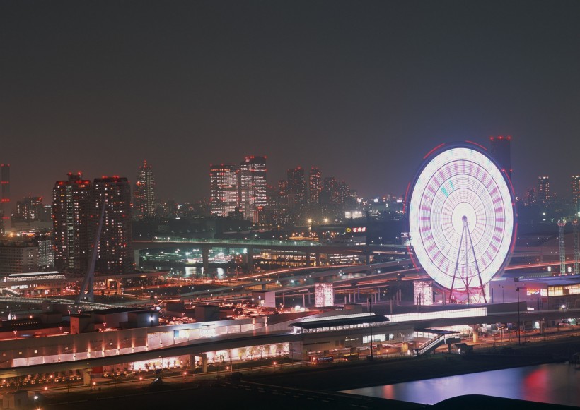 繁華都市夜景圖片