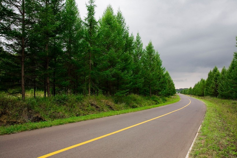 乌兰木统的公路图片