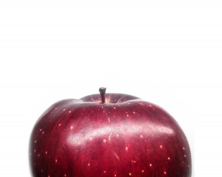 新鲜香甜营养好吃的红苹果图片