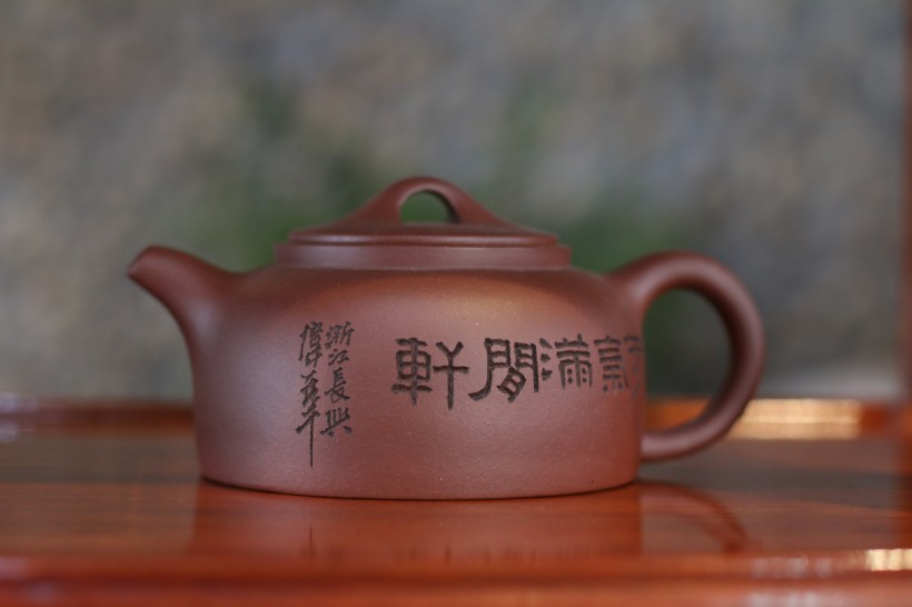 精致中国风茶具茶壶图片