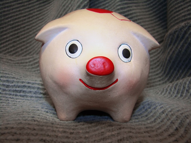 猪型储钱罐图片