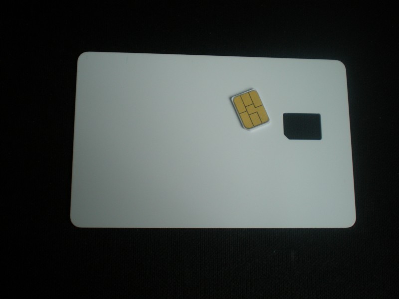 手机SIM卡芯片图片