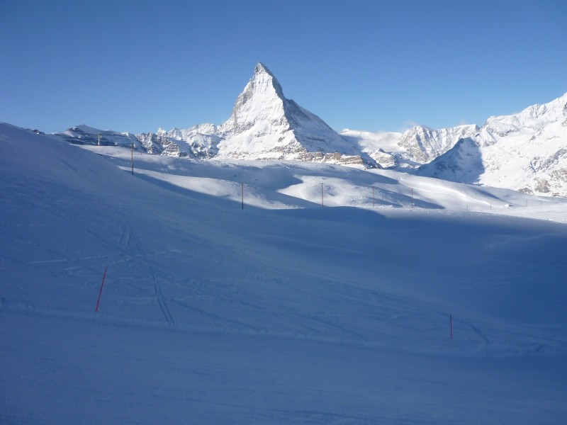 瑞士马特宏峰雪山自然风景图片