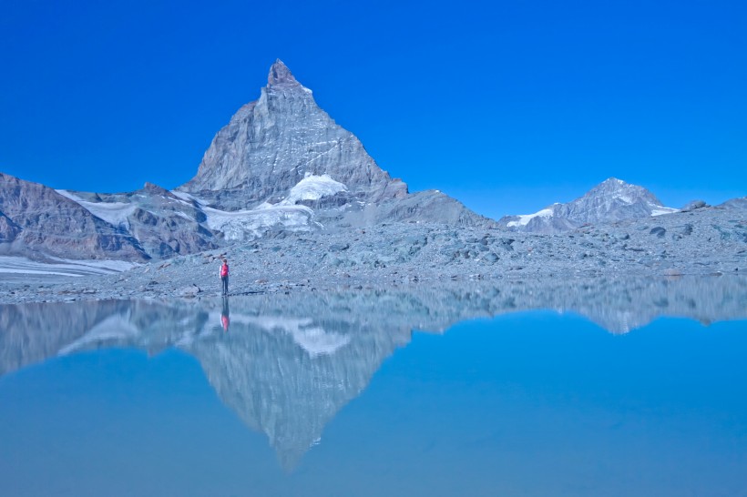 瑞士马特宏峰雪山自然风景图片