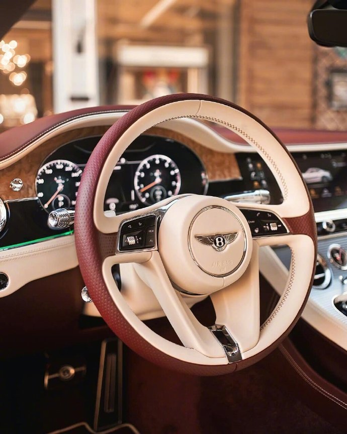 宾利Bentley Continental，设计越来越有诱惑力