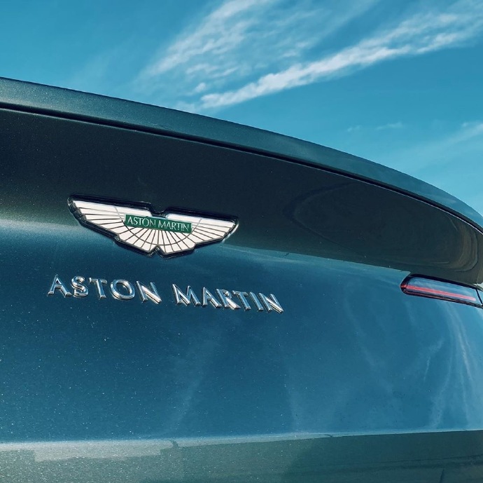 一组超帅气的2019 Aston Martin DB11 AMR
