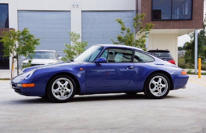 Porsche 911 Carrera 993 致敬老蛙