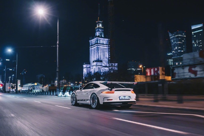 保時(shí)捷911 GT3 RS夜色大片