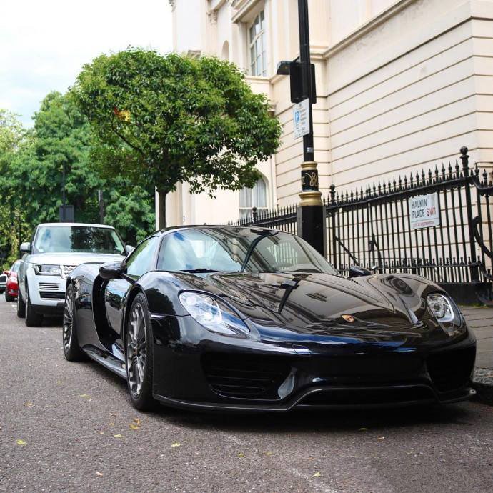 一组保时捷918 Spyder 街头诱惑图片欣赏