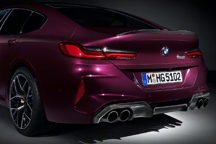 全新BMW M8 Gran Coupe超清大片兒來襲