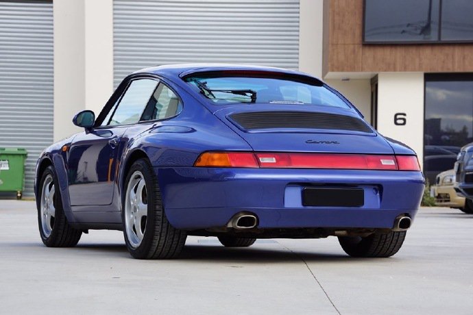 Porsche 911 Carrera 993 致敬老蛙