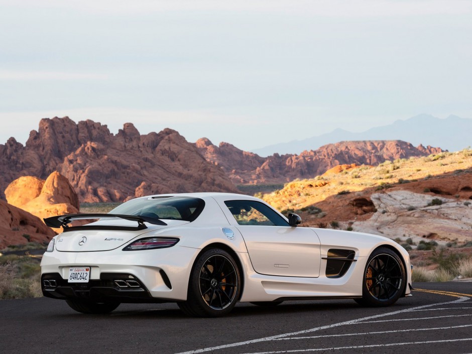 奔驰跑车SLS AMG Black Series图片赏析