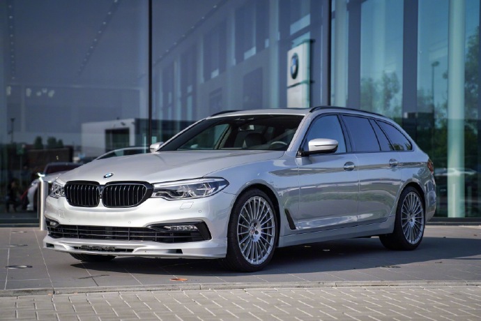 608PS宝马ALPINA B5 Bi-Turbo Touring