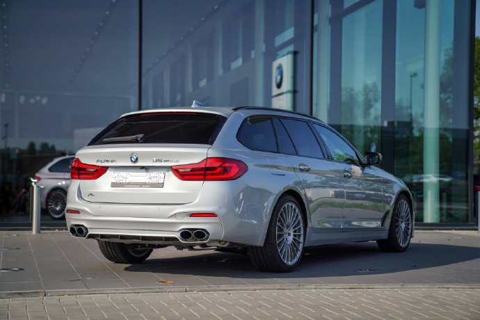 608PS宝马ALPINA B5 Bi-Turbo Touring