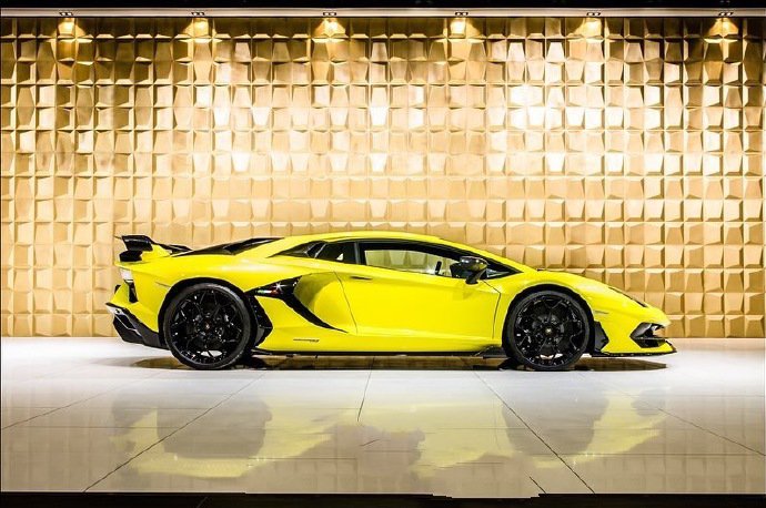 全新兰博基尼 Aventador SVJ图片欣赏